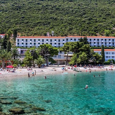 טרפאניי Hotel Faraon מראה חיצוני תמונה
