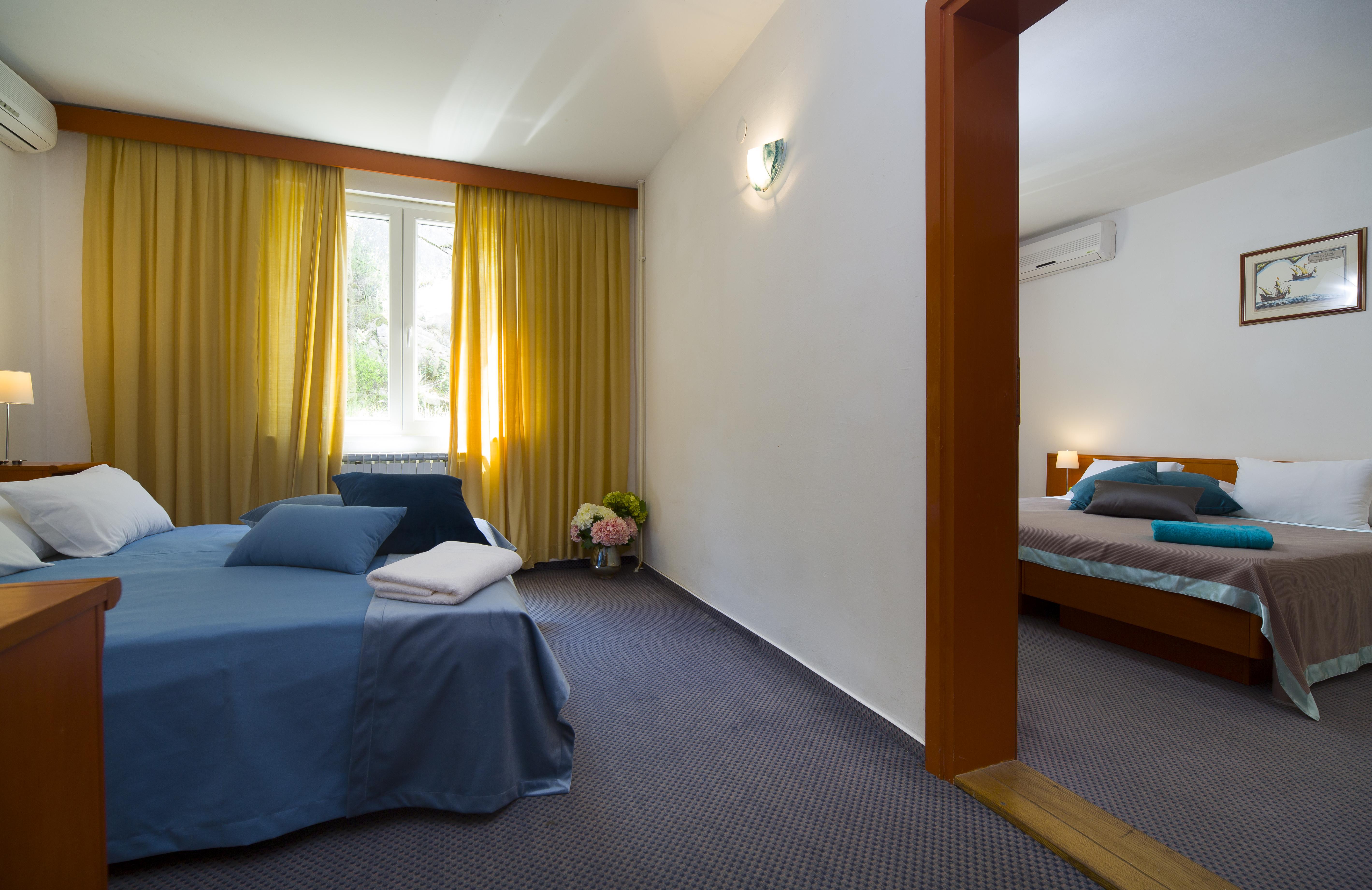 טרפאניי Hotel Faraon מראה חיצוני תמונה
