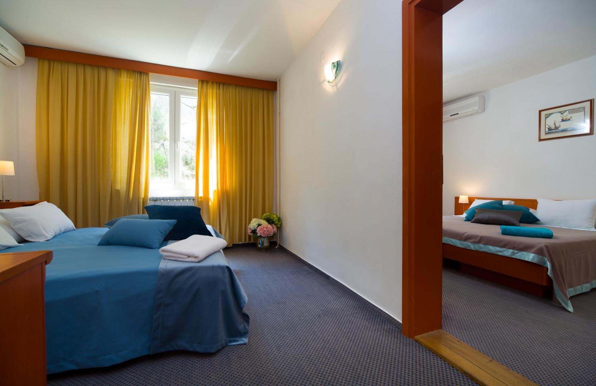 טרפאניי Hotel Faraon מראה חיצוני תמונה